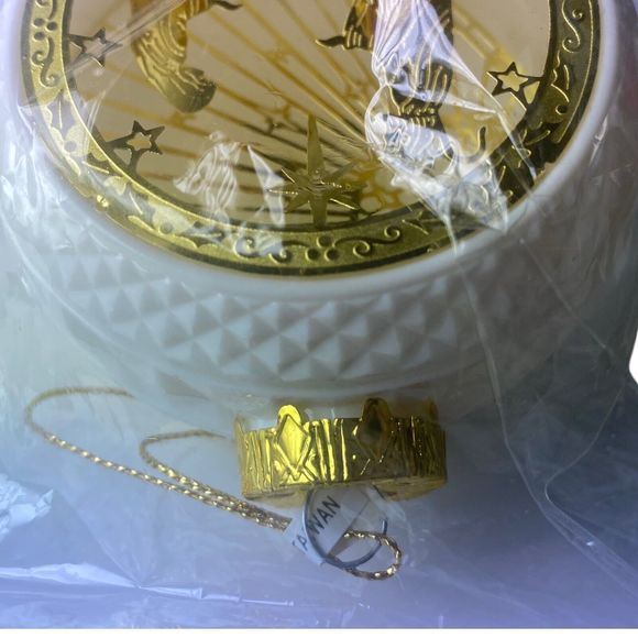 VTG NEW Sterling, Inc Christmas Brass Nativity Ball Ornament Reflective Light - Picture 10 of 16